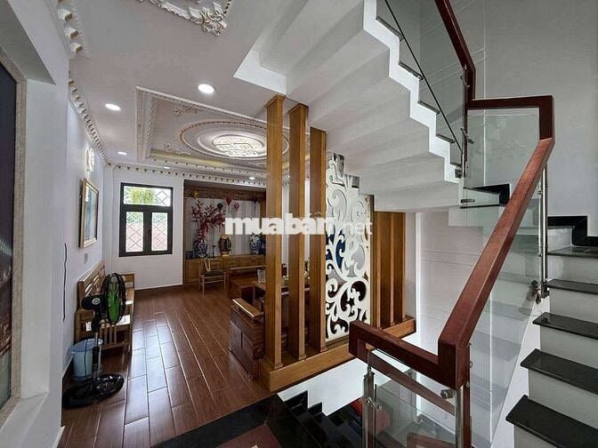 Bán nhà Bình Tân, Bình Thành gần trường học cấp 1,2,3, chợ tiện ích đủ