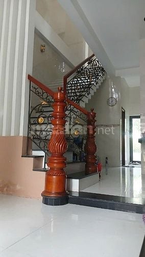 5.8 tỷ/căn nhà 2 tầng Kiệt ô tô số 93 Nguyễn Duy Trinh .Hướng : Tây