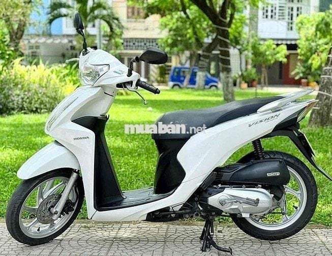 Vision 2016. xe đẹp máy rin. nợ xấu đưa 5t5 lấy xe
