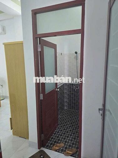 Nhà đẹp cần bán, vị trí gần biển, phù hợp kinh doanh căn hộ hoặc để ở