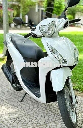 Vision 2016. xe đẹp máy rin. nợ xấu đưa 5t5 lấy xe