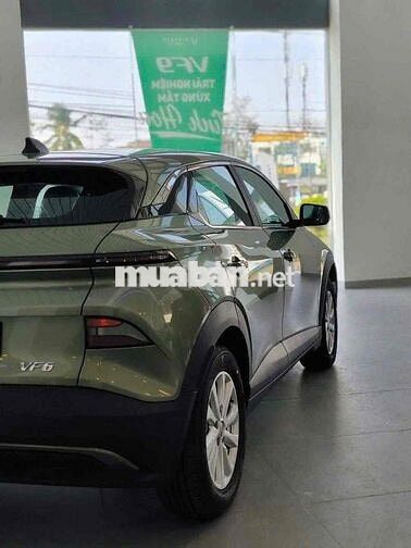 VinFast VF6eco màu Xanh Lá Nhạt