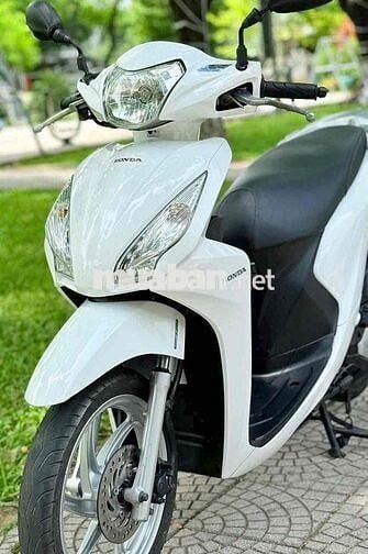 Vision 2016. xe đẹp máy rin. nợ xấu đưa 5t5 lấy xe