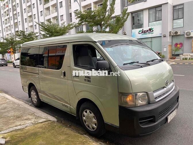 Toyota Hiace 2008 Commuter 2.7 - 170000 km