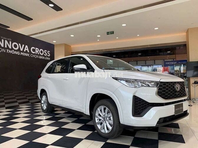 INNOVA CROSS BÁN GIÁ VỐN, GIAO NGAY. CHO VAY 100%
