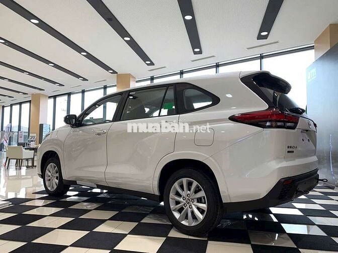 INNOVA CROSS BÁN GIÁ VỐN, GIAO NGAY. CHO VAY 100%