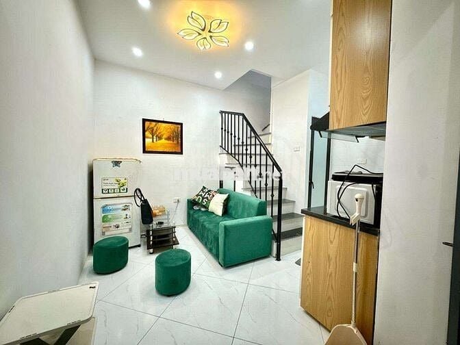 TRUG TÂM HBT , 3 BƯỚC CHÂN LÀ RA PHỐ , GẦN BV VÀ TRƯỜNG HỌC