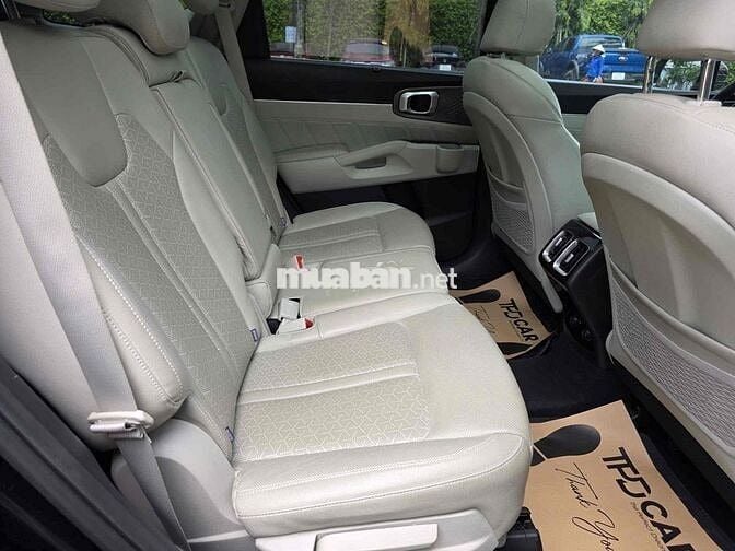 Kia Sorento Luxury 2.2 Dầu 2020 - Cty xuất hoá đơn