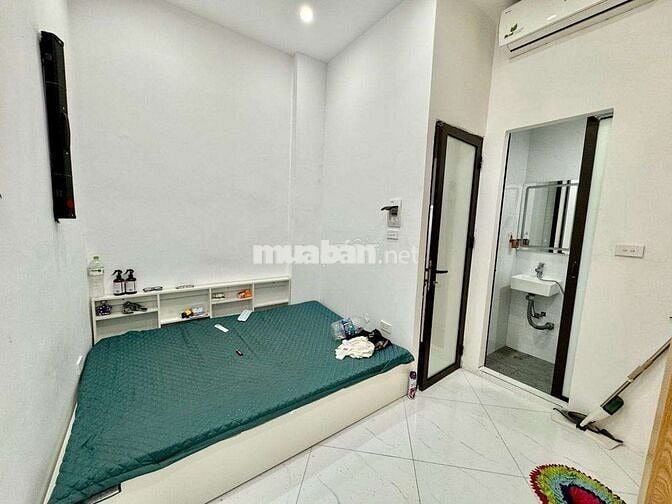 TRUG TÂM HBT , 3 BƯỚC CHÂN LÀ RA PHỐ , GẦN BV VÀ TRƯỜNG HỌC