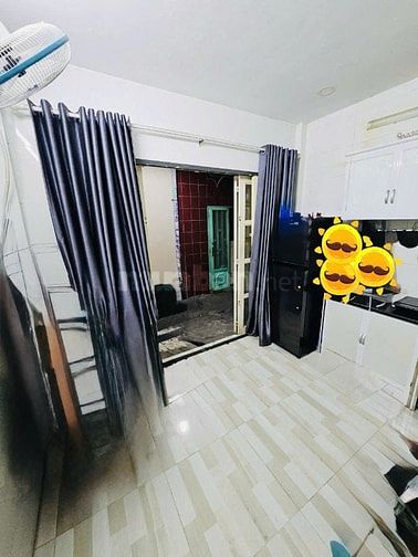 Cho thuê nhà hẻm 4m(XH) Lạc Long Quân, P.5, Q.11 giá 5,5tr