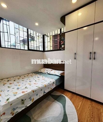 Phố Huế, ô tô đỗ cầu thang tầng 3, 55m 2 ngủ wc khép kín full nội thất