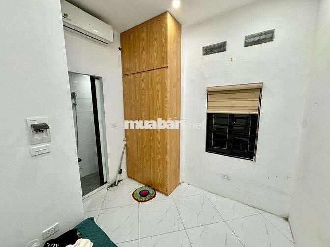 TRUG TÂM HBT , 3 BƯỚC CHÂN LÀ RA PHỐ , GẦN BV VÀ TRƯỜNG HỌC