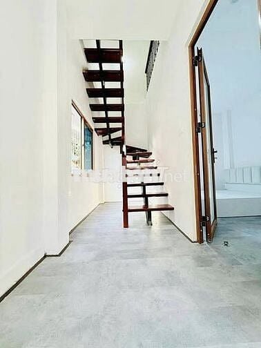 BÁ.N NHÀ HAI BÀ TRƯNG - LÔ GÓC  - NGÕ NÔNG - GIÁ NHỈNH 5 TỶ