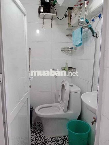 Bán nhà tập thể phố Bùi Ngọc Dương nhà đẹp thoáng sáng ở ngay 50m tầng