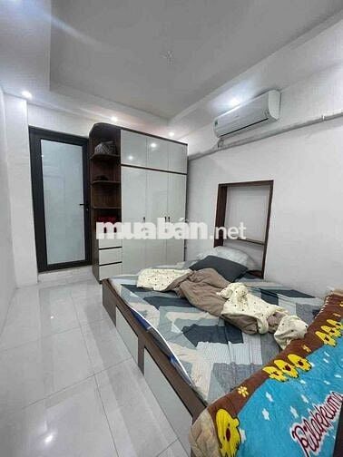 Bán nhà tập thể phố Bùi Ngọc Dương nhà đẹp 2 thoáng ở ngay 55m2 Tầng 2