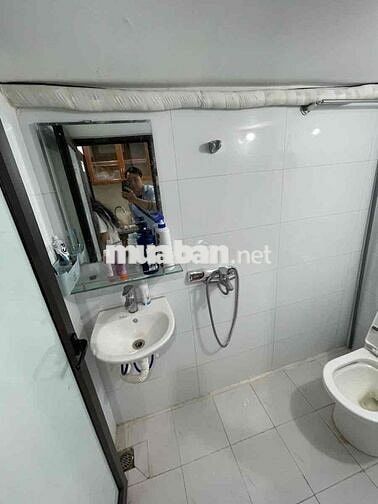 Bán nhà tập thể phố Bùi Ngọc Dương nhà đẹp 2 thoáng ở ngay 55m2 Tầng 2