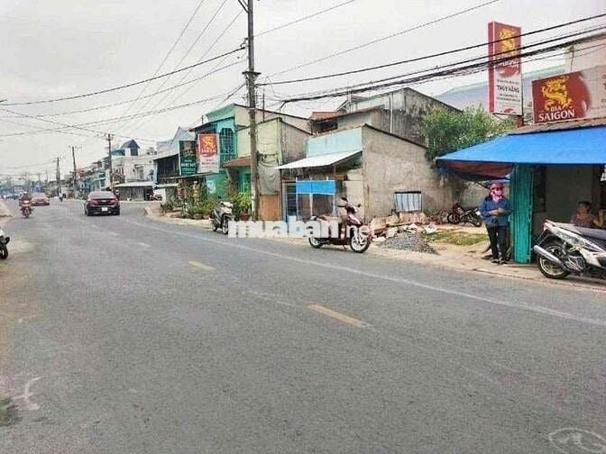 đất thổ cư , mặt tiền đường , sổ hồng riêng