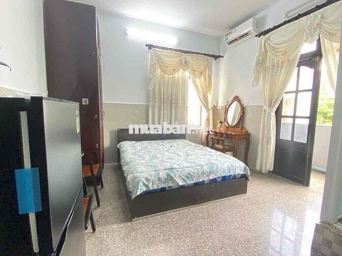 CĂN HỘ STUDIO FULL NỘI THẤT 25m2 BAN CÔNG NGAY VÒNG XOAY HIM LAM