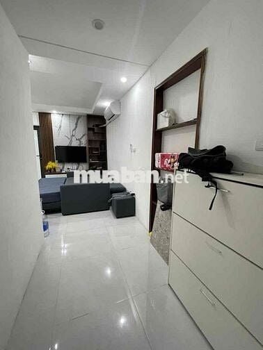 Bán nhà tập thể phố Bùi Ngọc Dương nhà đẹp 2 thoáng ở ngay 55m2 Tầng 2