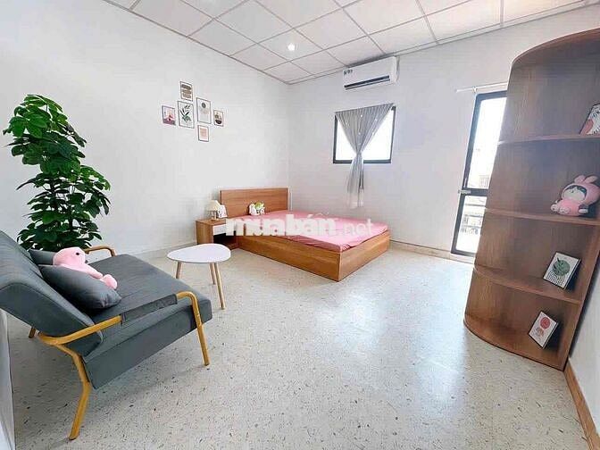 Cho Thuê Căn Hộ 1PN Full Nội Thất Tách Bếp Ban Công Đối Diện Công Viên