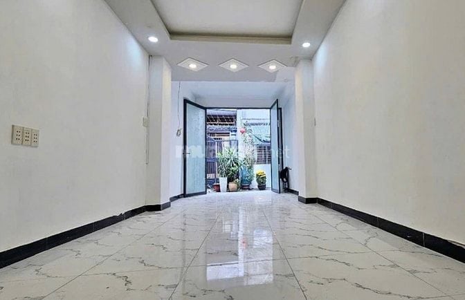 Bán xoay vốn nhà Lý Thái Tổ Q10, 67m², 2PN 2WC - Giá siêu hiếm 3,4 tỷ