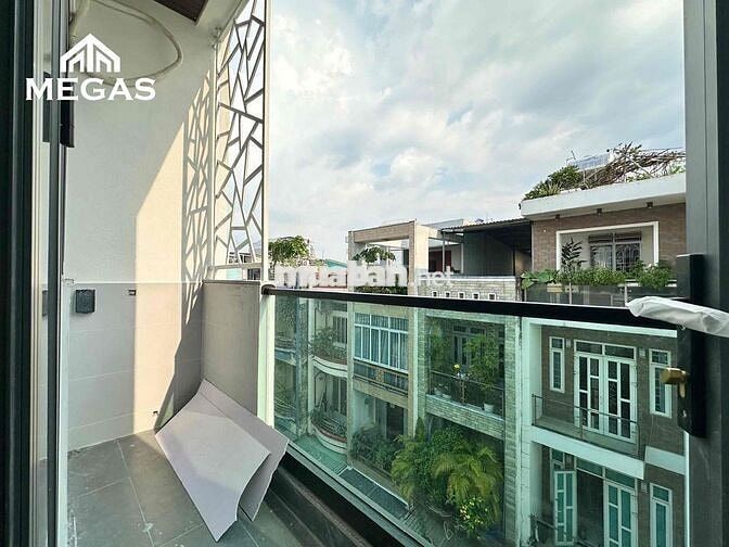 Studio Ban Công Mới Xây Full Nội Thất