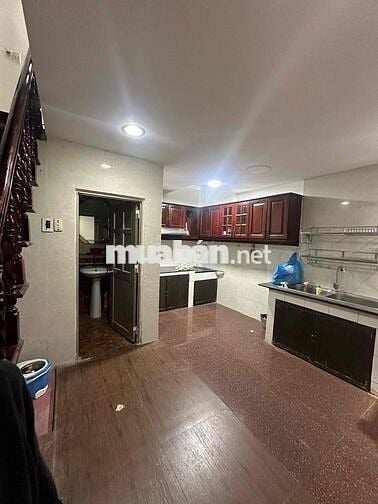 nhà cho tuuee 3p 5m x 15m lững lầu đường lạc long quân p11 tân bình