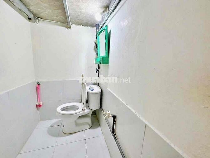 PHÒNG TÂN QUY 25M2 CẠNH LOTTE, DH TDT Q7