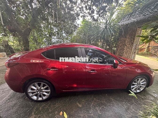 Mazda 3 2019 2.0L Premium - 130000 km