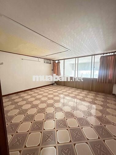 nhà cho tuuee 3p 5m x 15m lững lầu đường lạc long quân p11 tân bình