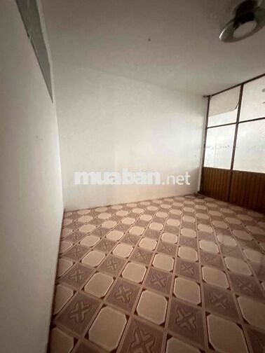 nhà cho tuuee 3p 5m x 15m lững lầu đường lạc long quân p11 tân bình