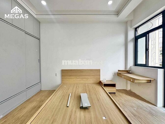 Studio Ban Công Mới Xây Full Nội Thất