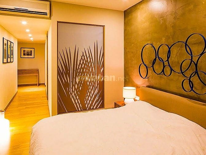 Bán hoặc cho thuê Pool Villa Diamond Island hồ bơi sân vườn 4PN 560m2