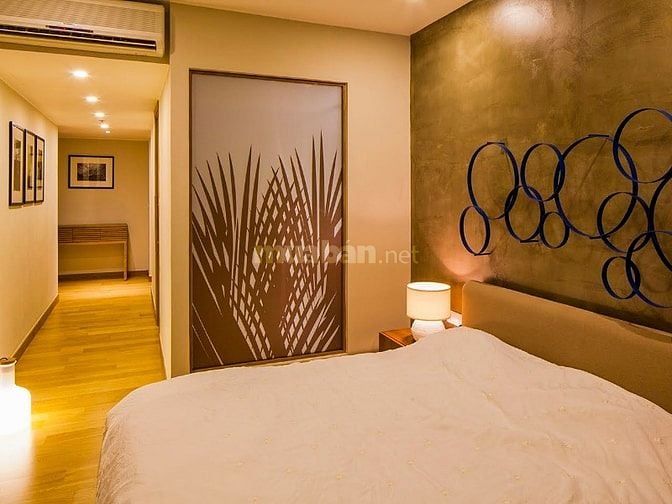 Bán hoặc cho thuê Pool Villa Diamond Island hồ bơi sân vườn 4PN 560m2