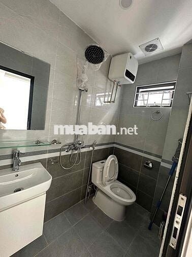 Bán chung cư Mễ Trì. Dt 100m2, 3n 2vs. Giá 3.85 tỷ