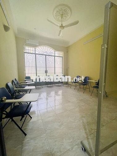 Nhà cho thuê kinh doanh 200m2 phố Trương Công Định, p14 Tân Bình