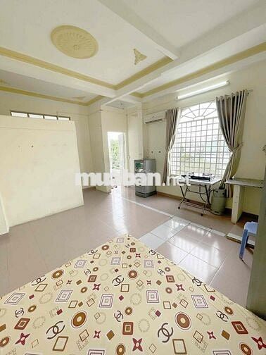 Trống 1p Studio Full Nội Thất Cửa Sổ Trời Ban Công Ngay Mặt Đường Lớn