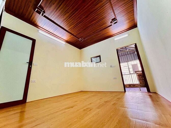 BÁN NHÀ MINH KHAI , LÔ GÓC 2M THOÁNG , NGÕ XE BAGAC VÀ VF3 ĐỖ CỬA .