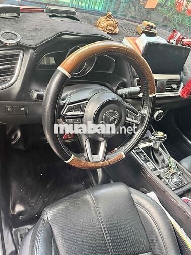 Mazda 3 2019 2.0L Premium - 130000 km