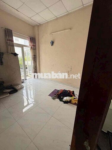 Cho Thuê nhà  hẻm 8 M thông : 4 x 14 đúc 1 trệt , 2 lầu : 4 PN