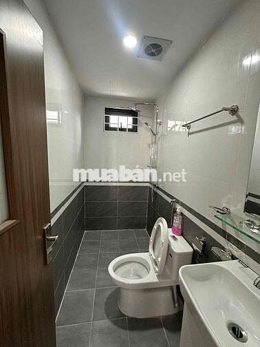 Bán chung cư Mễ Trì. Dt 100m2, 3n 2vs. Giá 3.85 tỷ