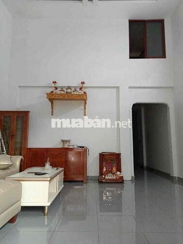 Sở hữu ngay căn nhà ngay chợ Búng 100m2/950tr hiện có 3p ngủ 2p wc