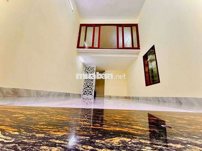 BÁN NHÀ MINH KHAI , LÔ GÓC 2M THOÁNG , NGÕ XE BAGAC VÀ VF3 ĐỖ CỬA .
