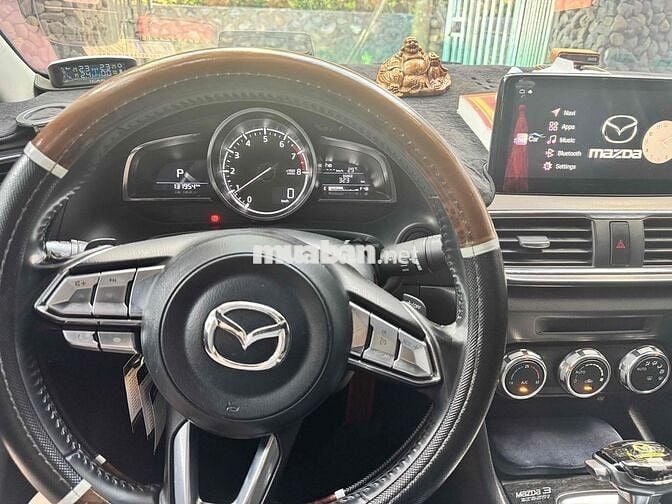 Mazda 3 2019 2.0L Premium - 130000 km
