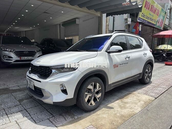 Kia Seltos 2022 Premium 1.4 AT - 47000 km