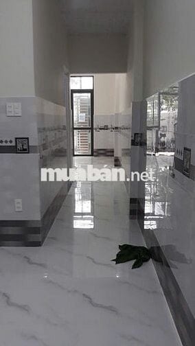 Cho thuê nhà nguyên căn mặt tiền đường Tân Thới Nhất 13C