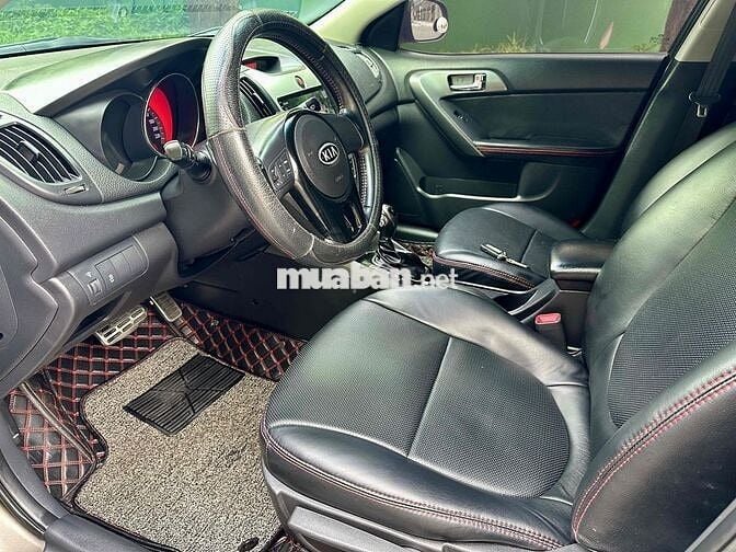 Kia Forte 2013 S 1.6 AT - 120000 km