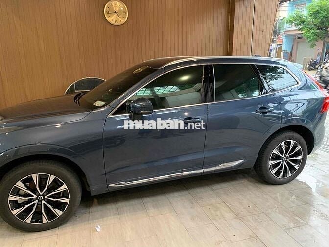 Volvo XC60 2024 Ultimate Bright B6 AWD - 3500 km