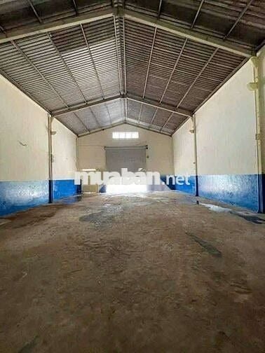 KHO 200M2 - ĐƯỜNG XE TẢI ĐẬU THOẢI MÁI