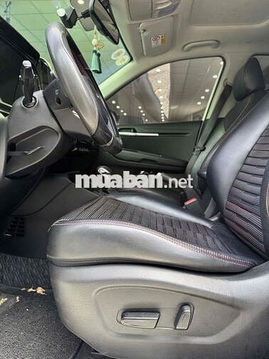 Kia Seltos 2022 Premium 1.4 AT - 47000 km